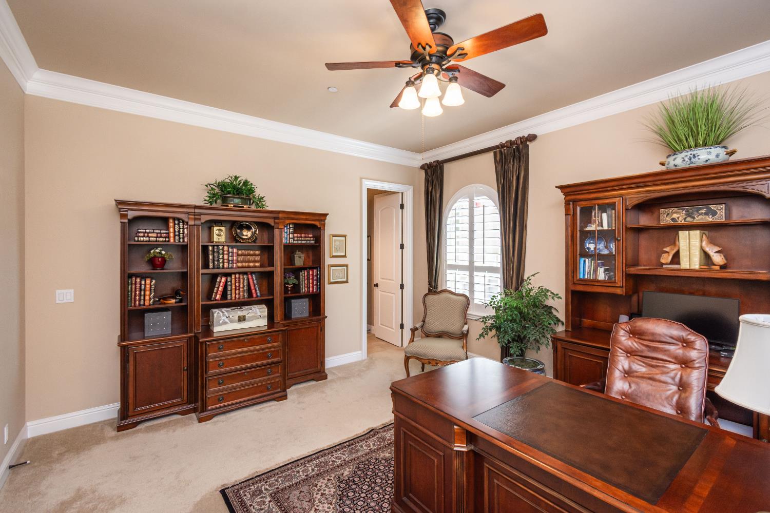 9709 Rim Rock Circle