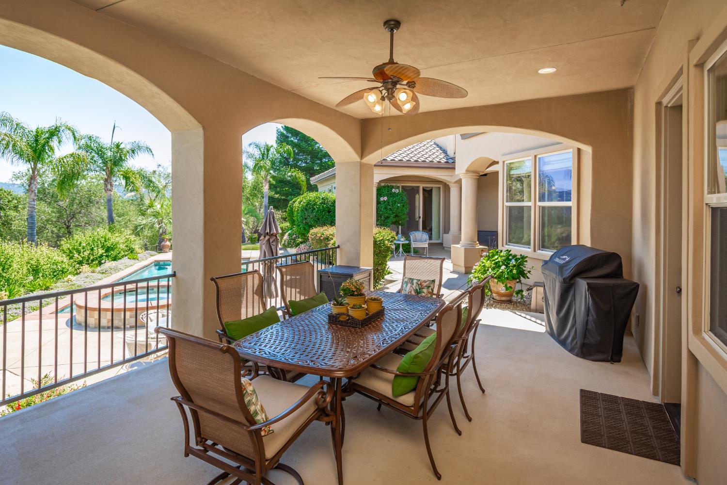 9709 Rim Rock Circle