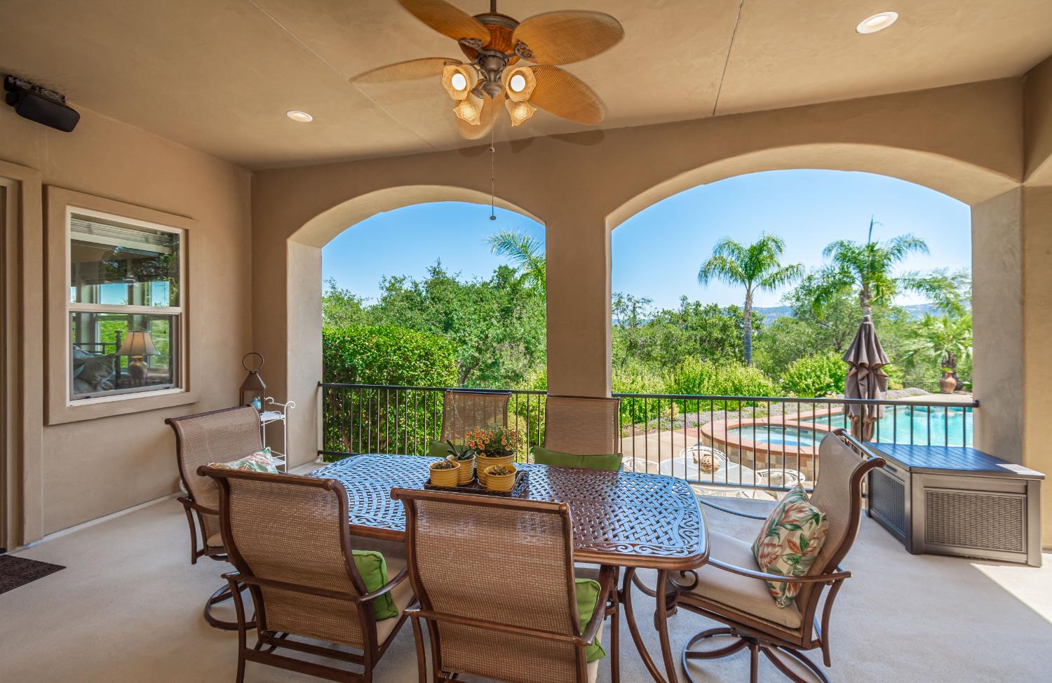 9709 Rim Rock Circle