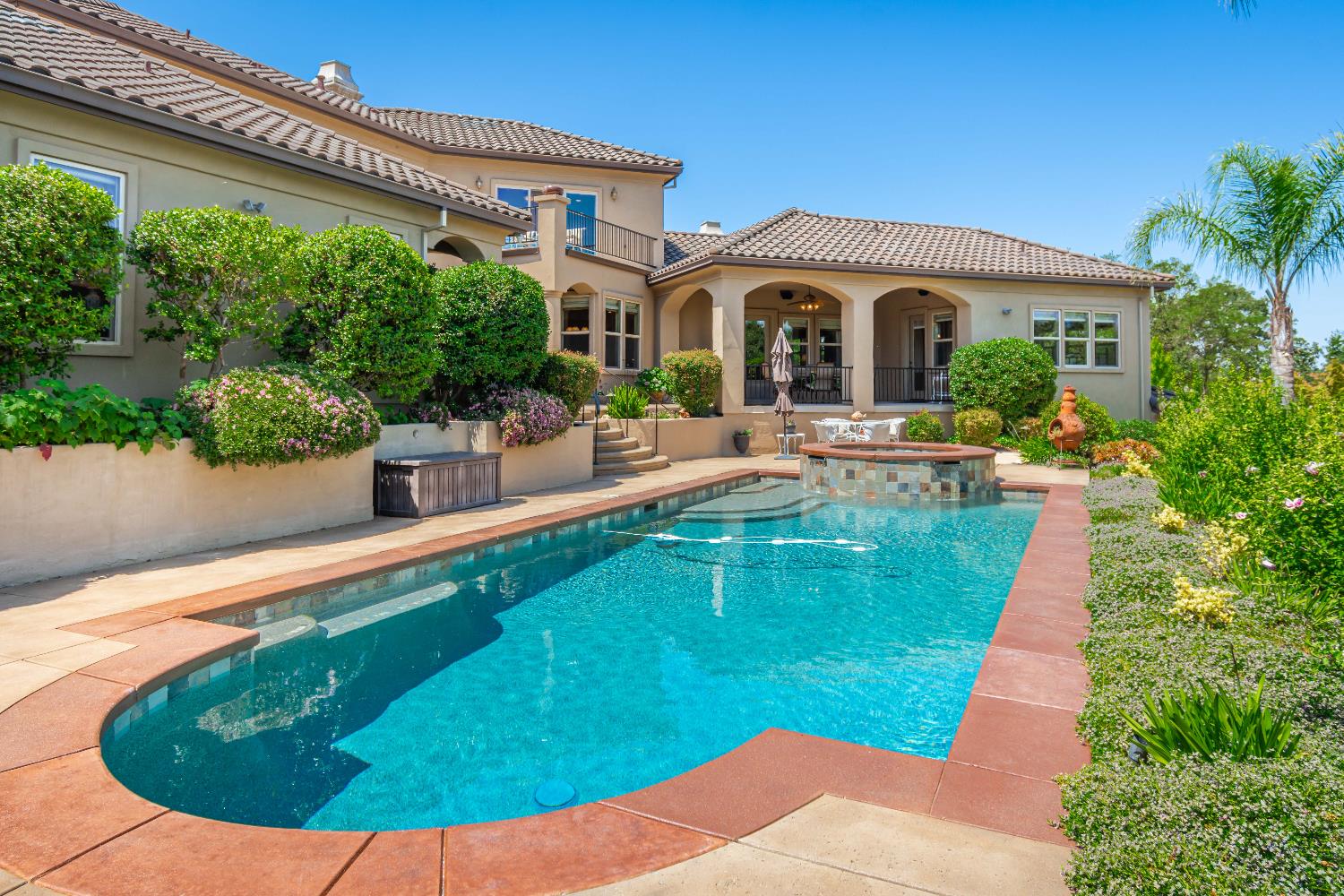 9709 Rim Rock Circle