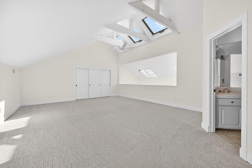 9035 Camino Del Avion