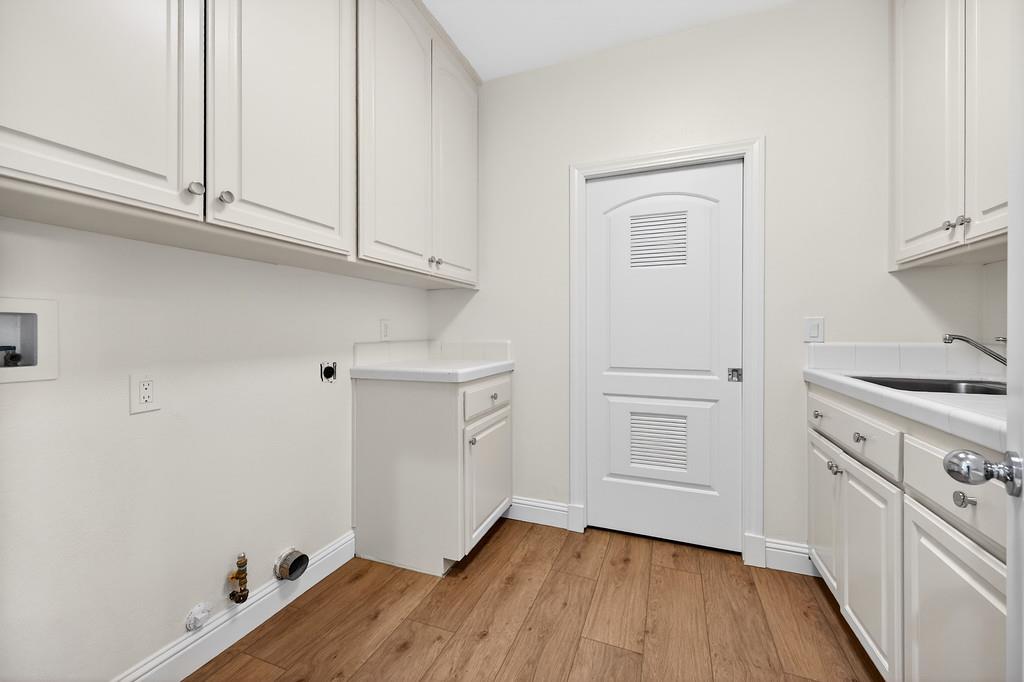 9035 Camino Del Avion