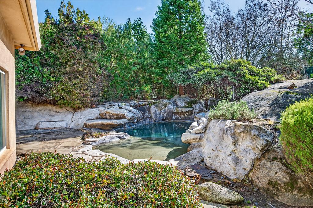 9035 Camino Del Avion