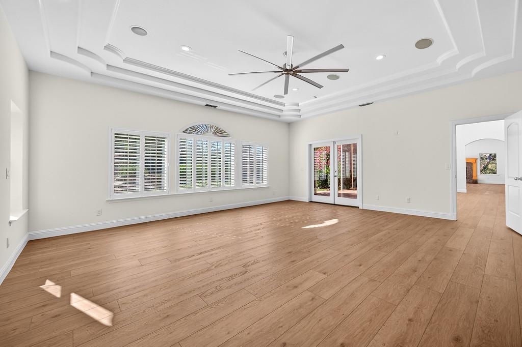 9035 Camino Del Avion