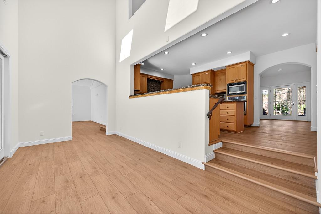 9035 Camino Del Avion