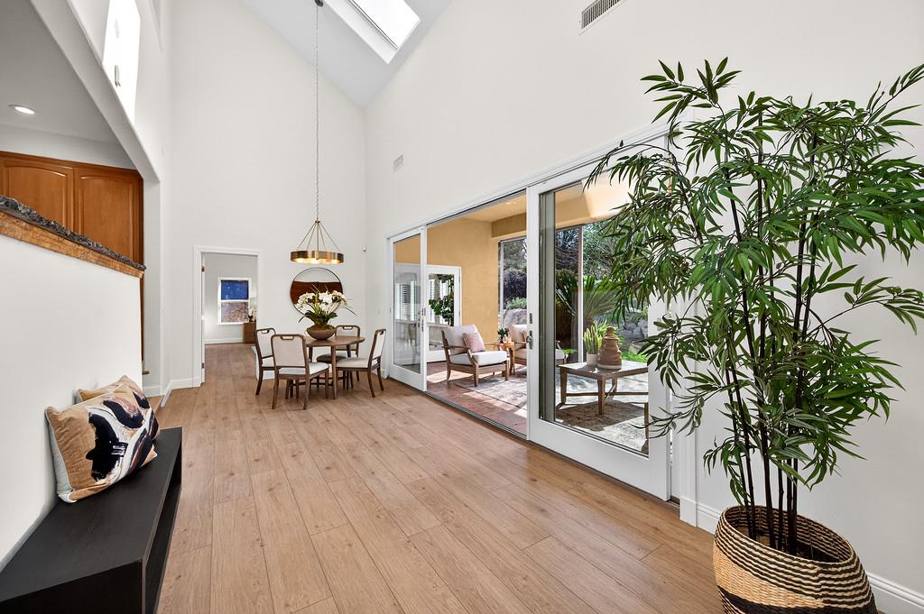 9035 Camino Del Avion