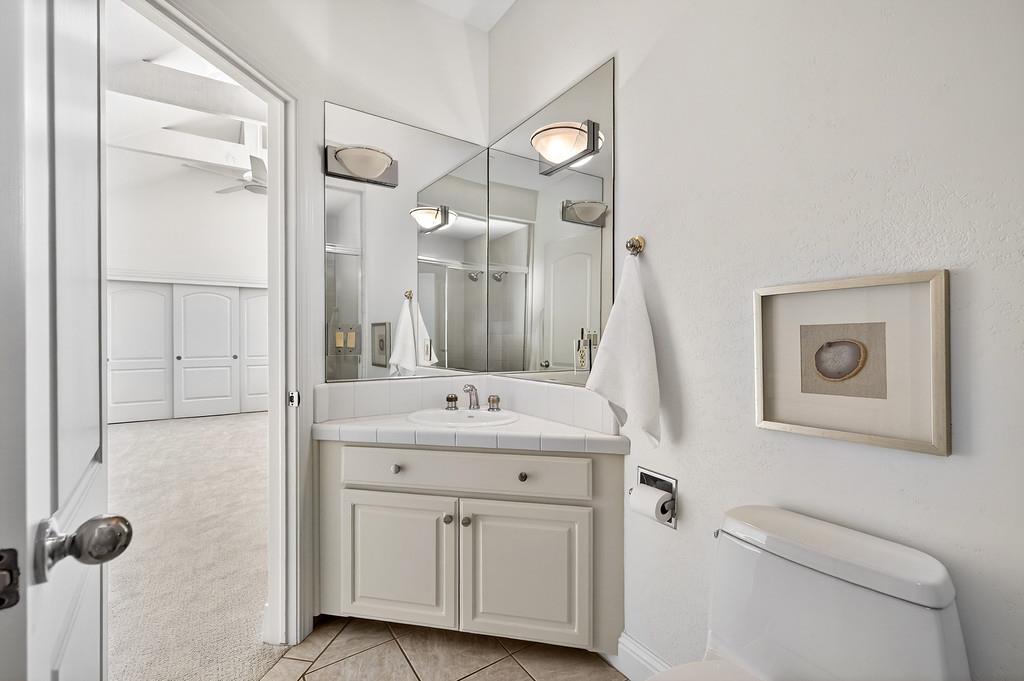 9035 Camino Del Avion