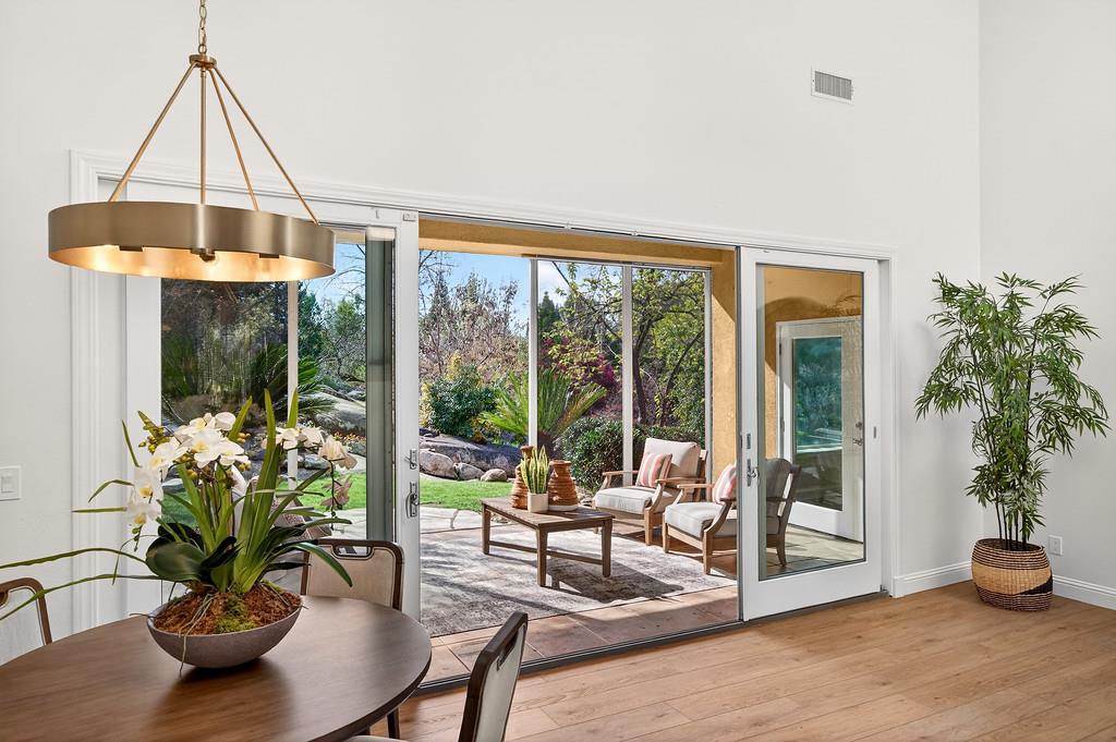 9035 Camino Del Avion