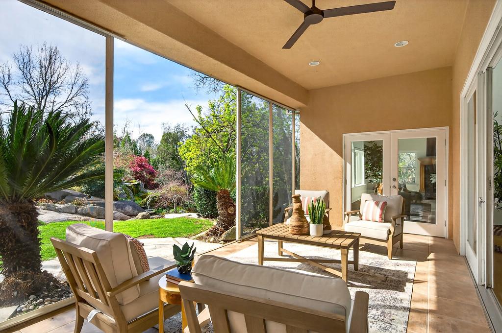 9035 Camino Del Avion