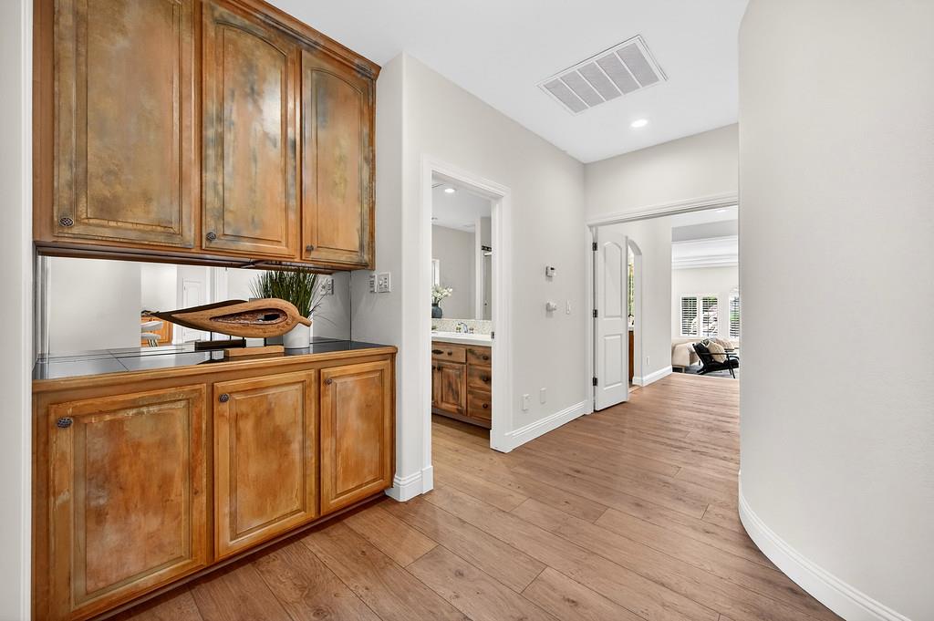 9035 Camino Del Avion