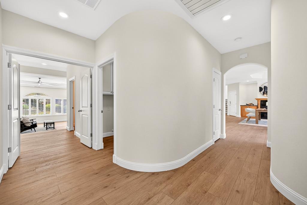 9035 Camino Del Avion