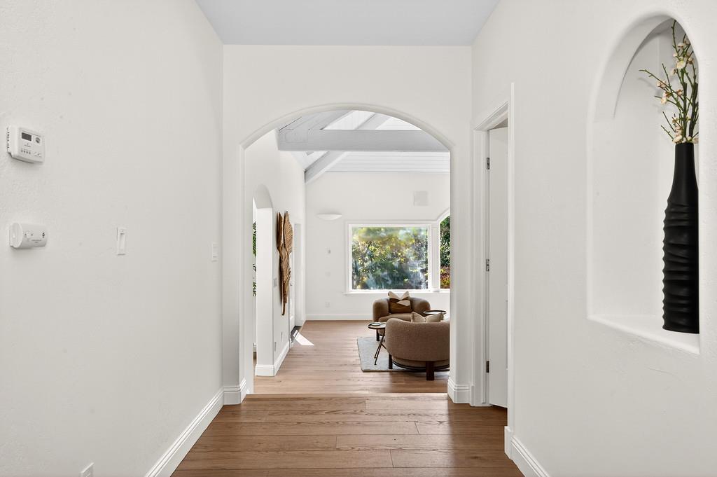 9035 Camino Del Avion