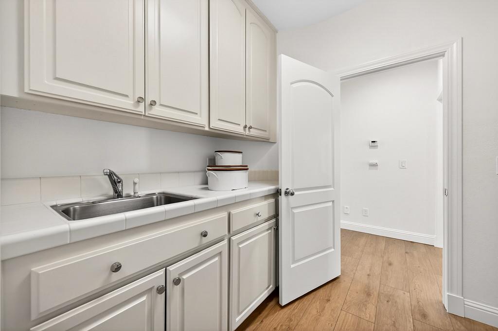 9035 Camino Del Avion