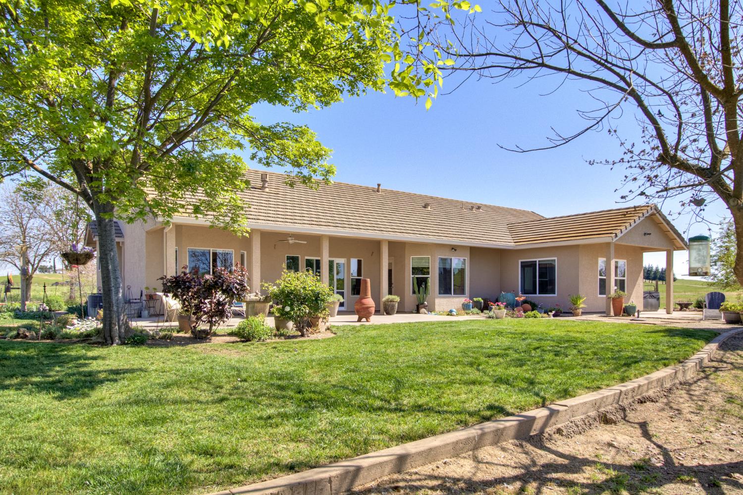 6950 Bisbee Drive