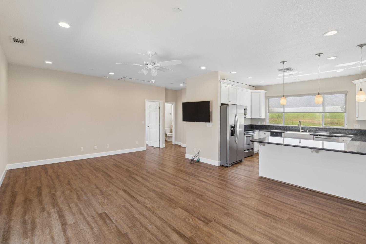 6950 Bisbee Drive