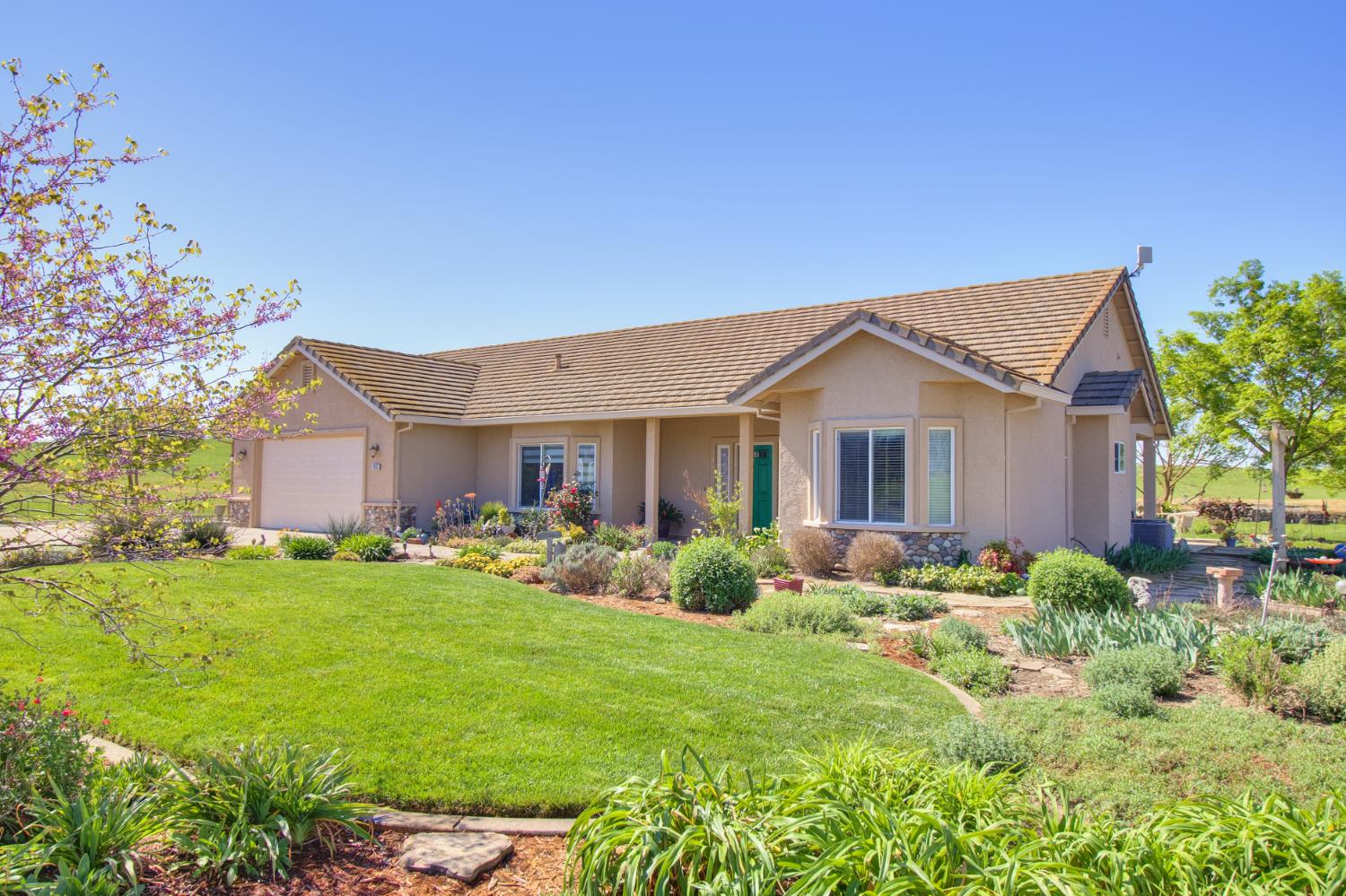 6950 Bisbee Drive