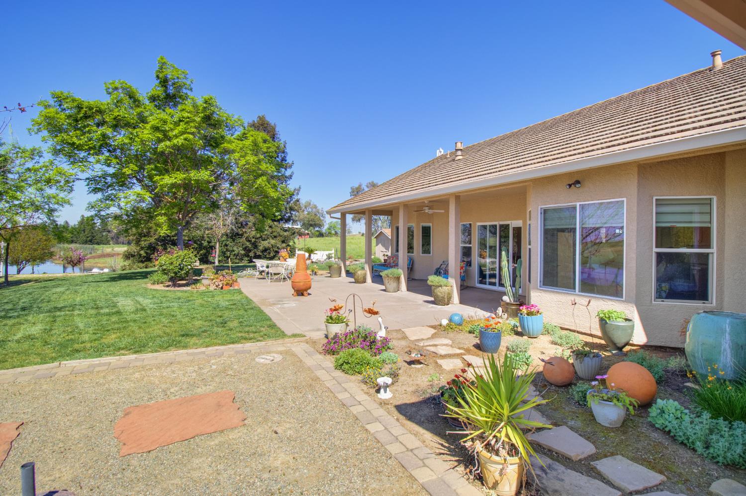 6950 Bisbee Drive
