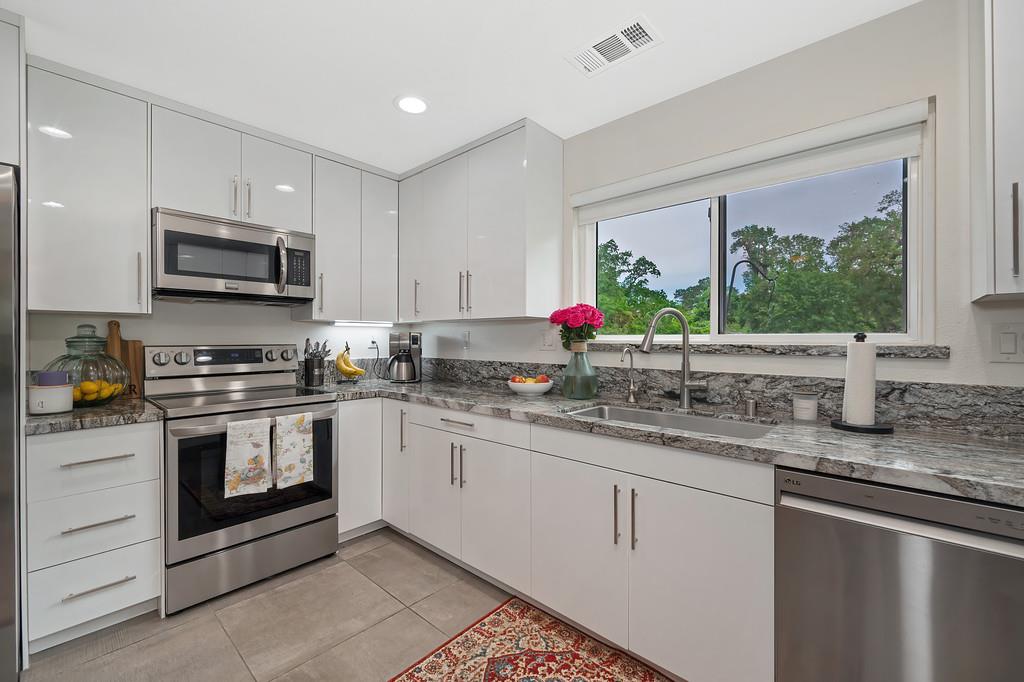 9100 Billy Mitchell Boulevard