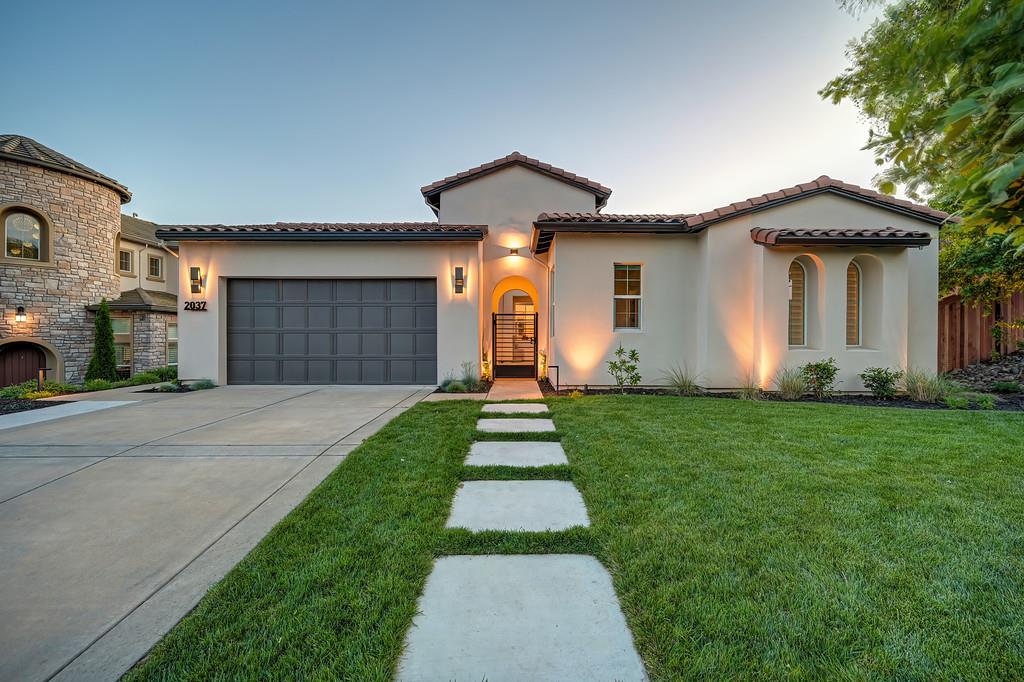 2037 Camino Verdera