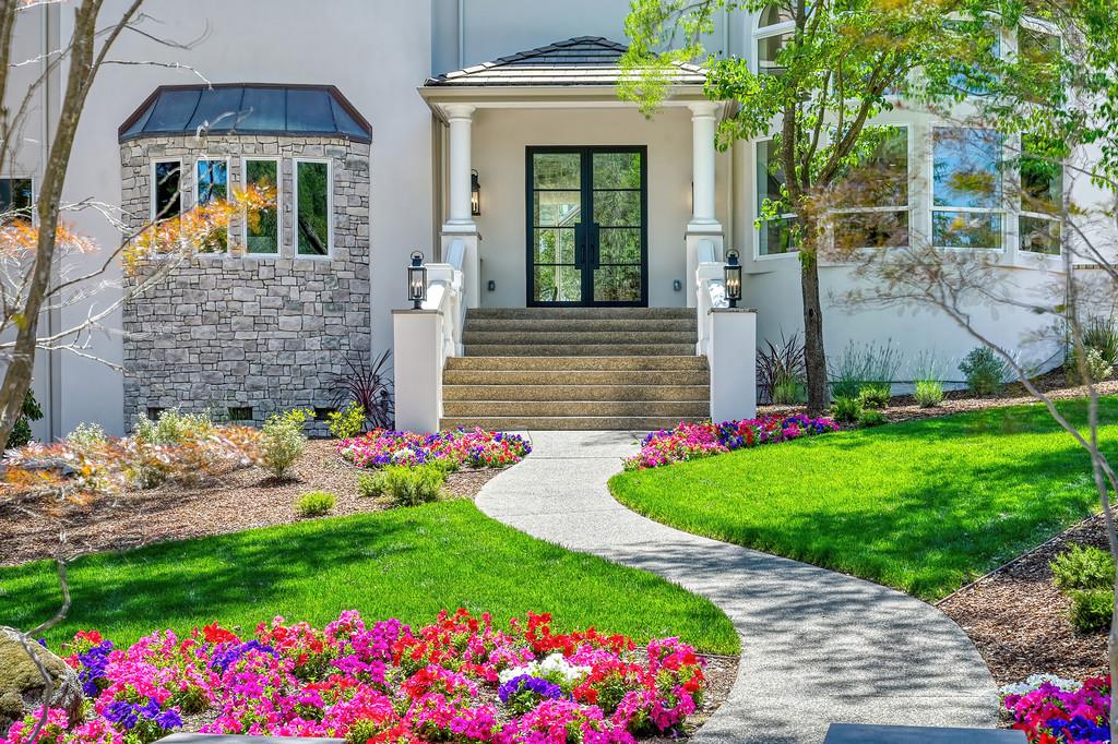6275 Barcelona Court