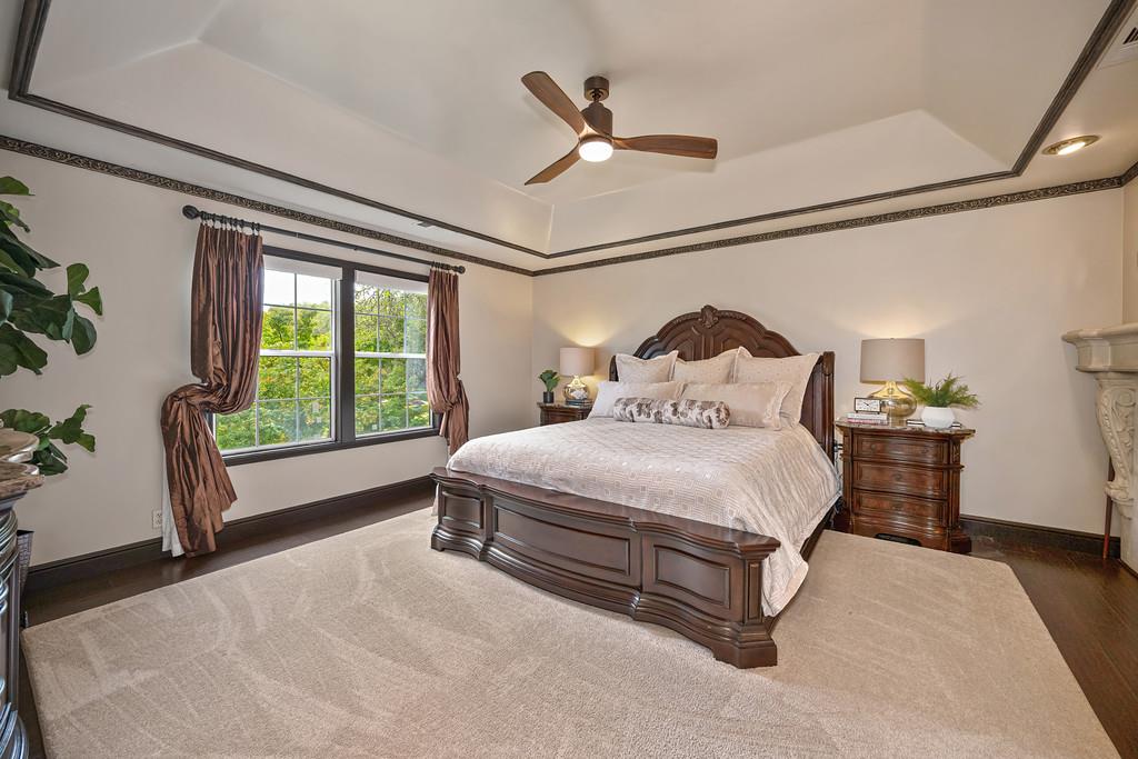 9125 Los Lagos Circle S