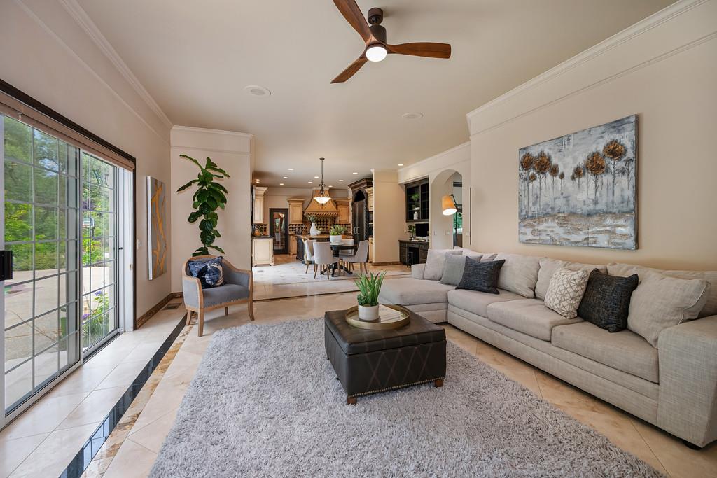 9125 Los Lagos Circle S