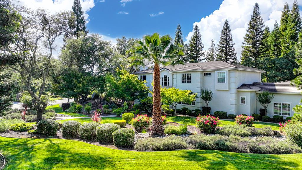 9125 Los Lagos Circle S
