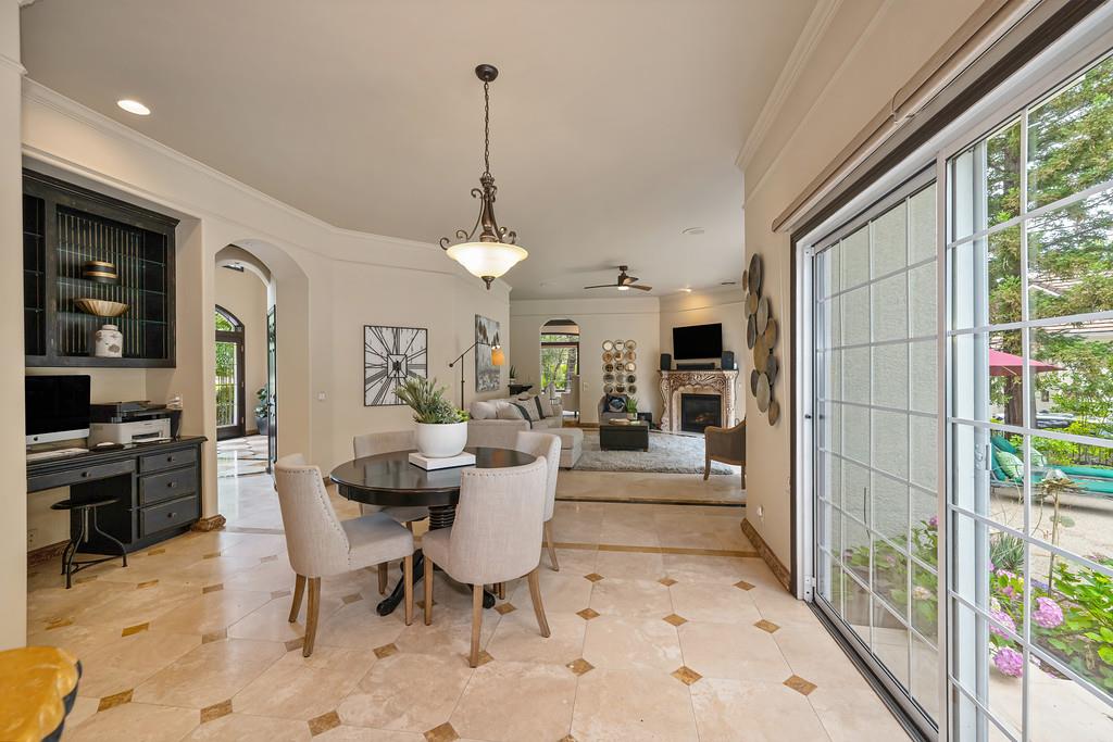 9125 Los Lagos Circle S