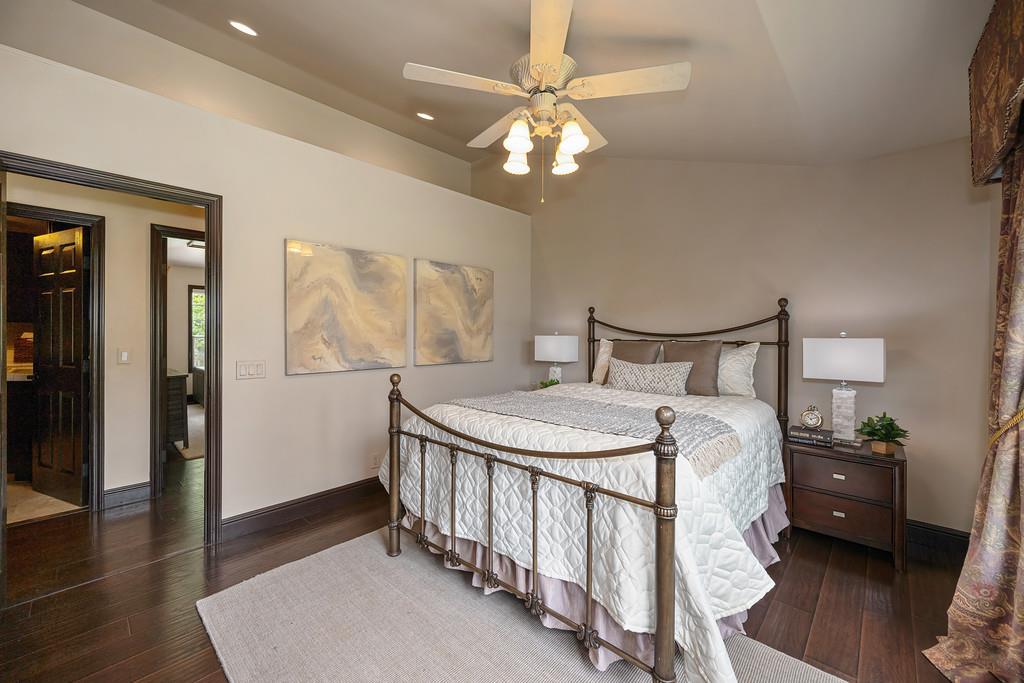 9125 Los Lagos Circle S