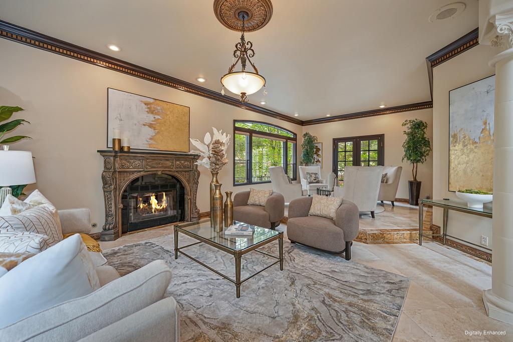 9125 Los Lagos Circle S