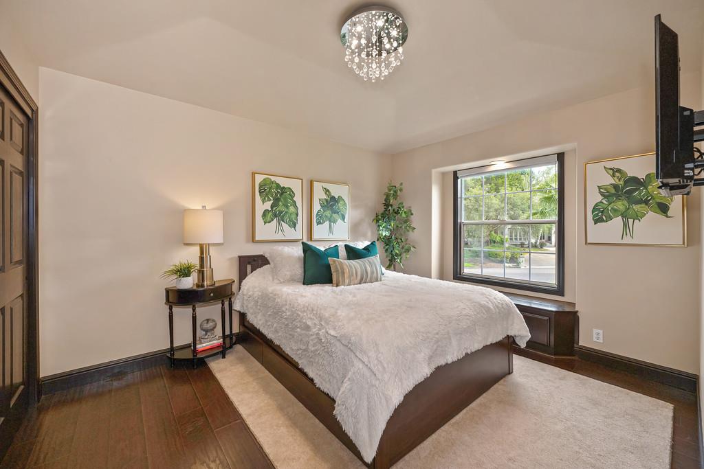 9125 Los Lagos Circle S
