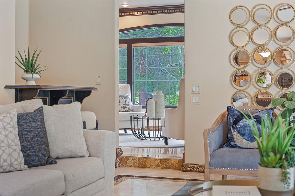 9125 Los Lagos Circle S