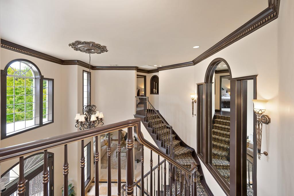 9125 Los Lagos Circle S