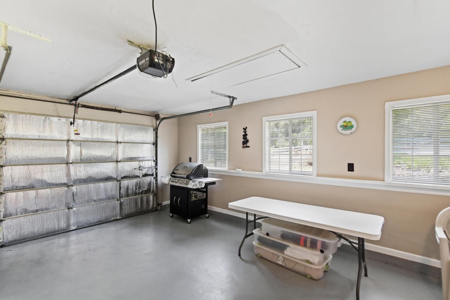 3095 Edgewood Lane