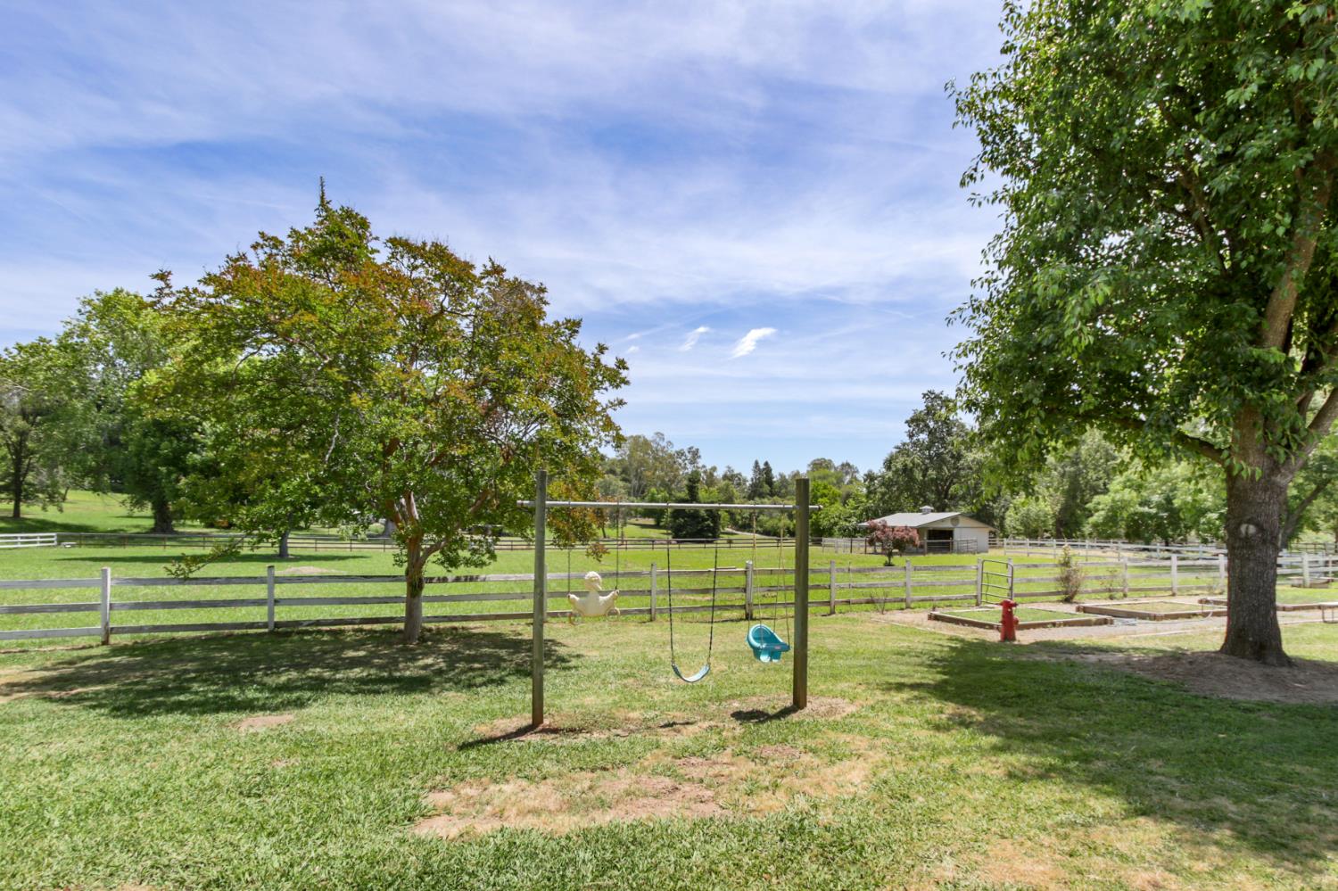 3095 Edgewood Lane