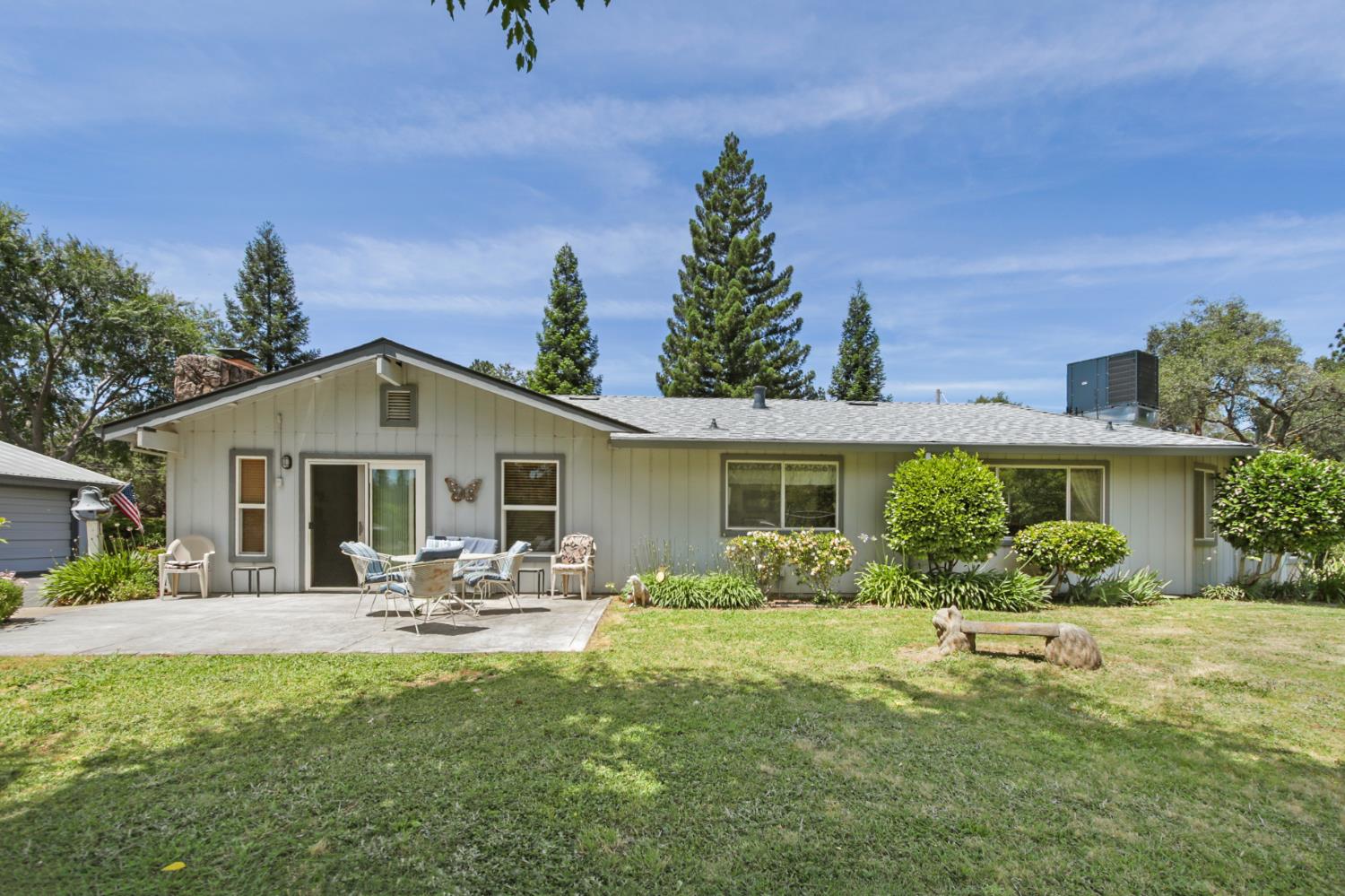 3095 Edgewood Lane