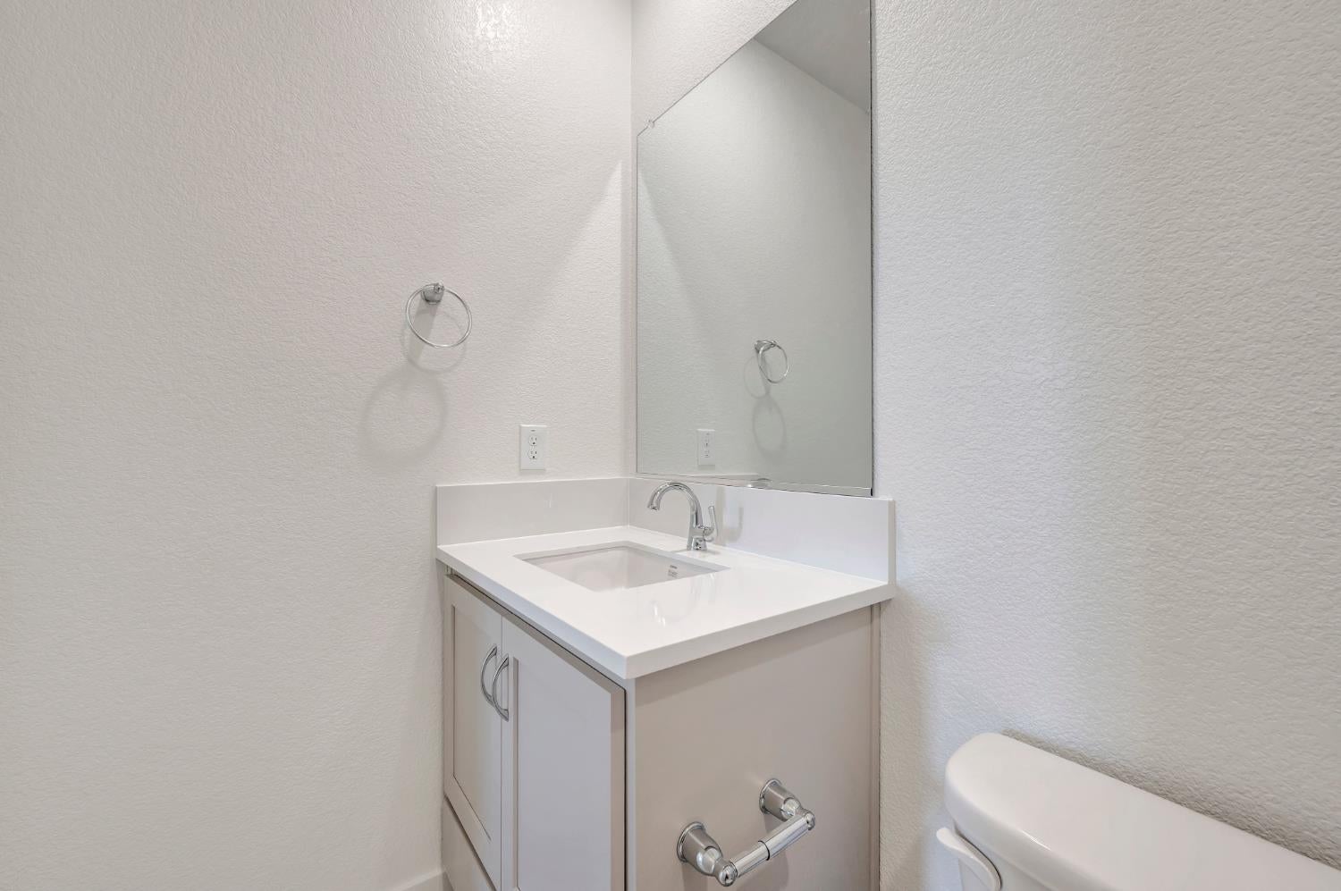 14545 Southpointe Drive 48