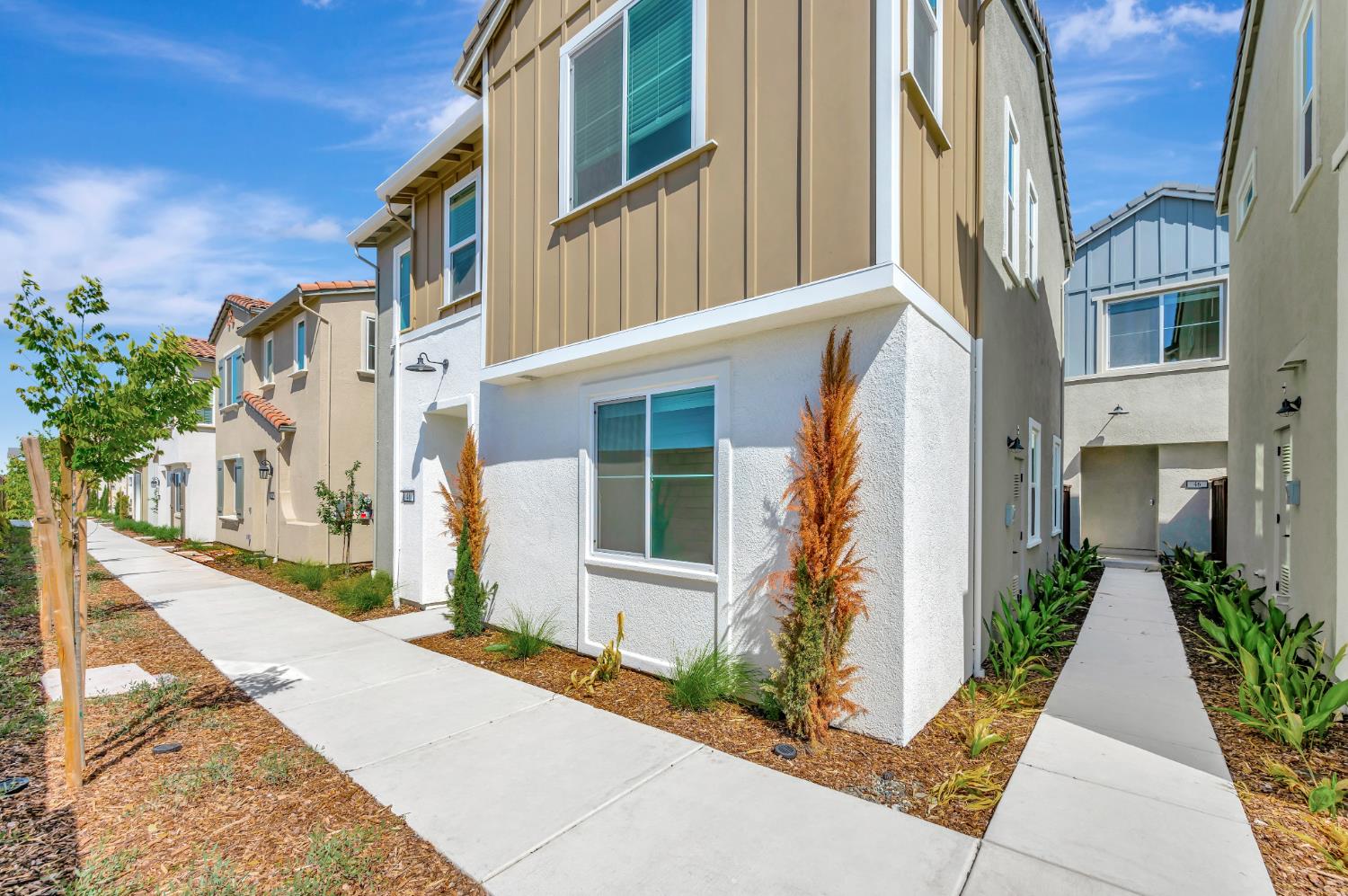 14545 Southpointe Drive 48