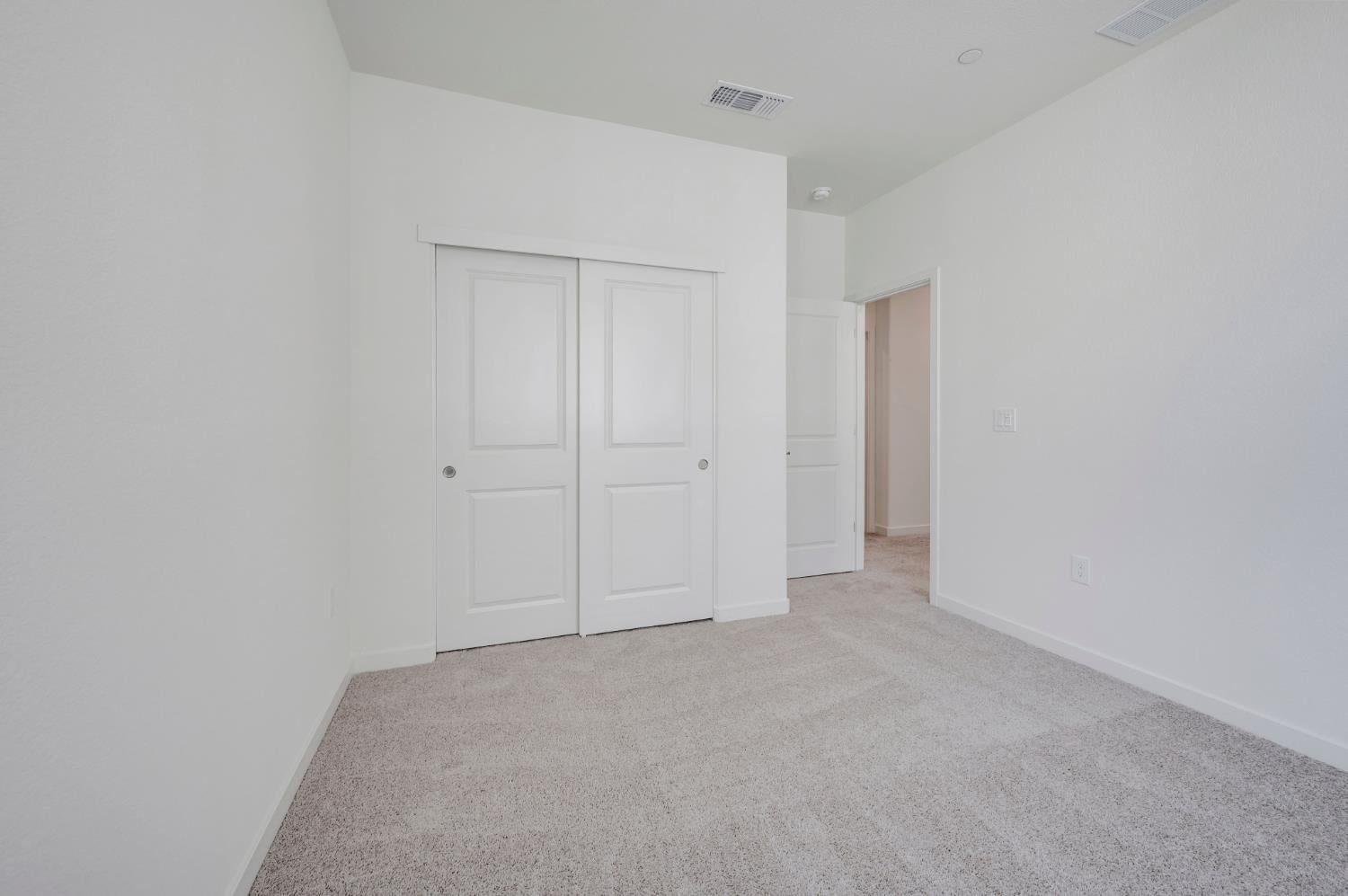 14545 Southpointe Drive 48
