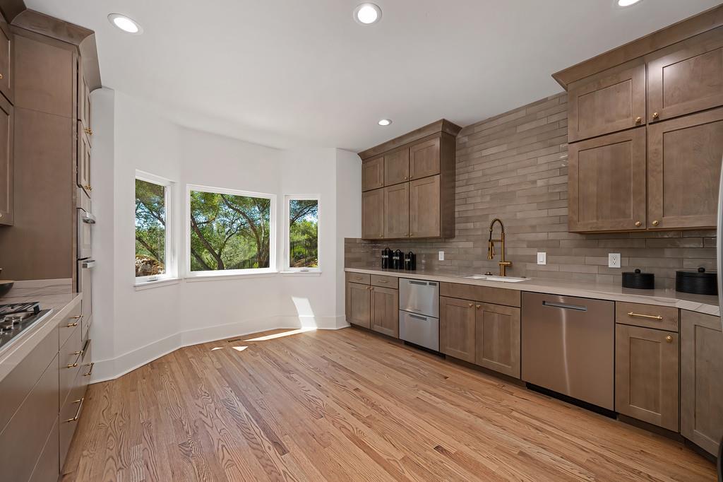 6275 Barcelona Court