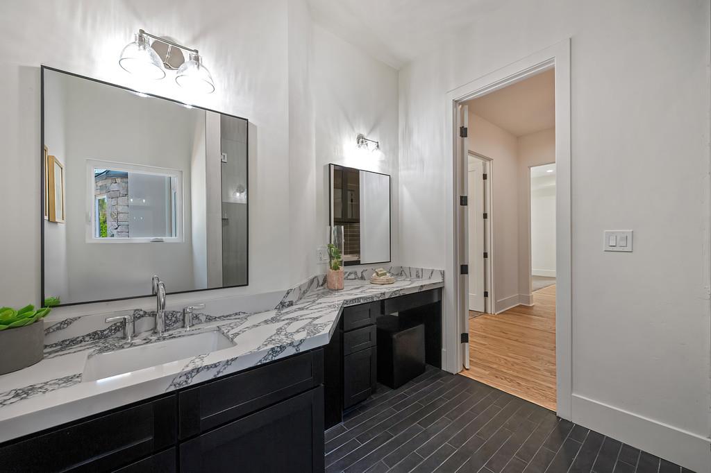 6275 Barcelona Court