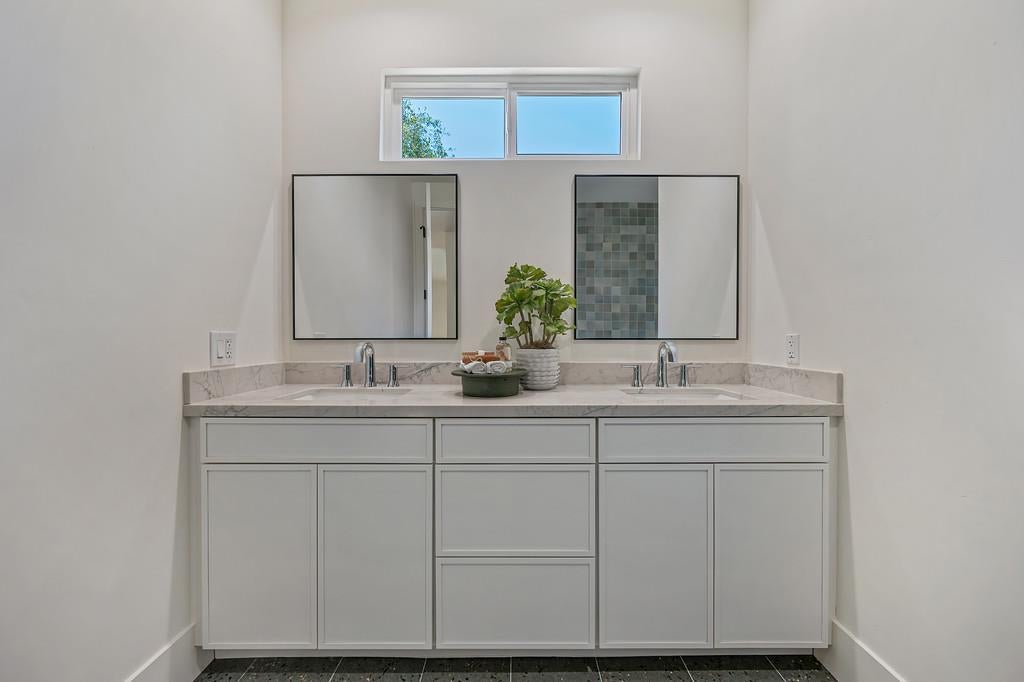 6275 Barcelona Court