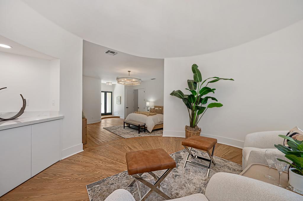 6275 Barcelona Court
