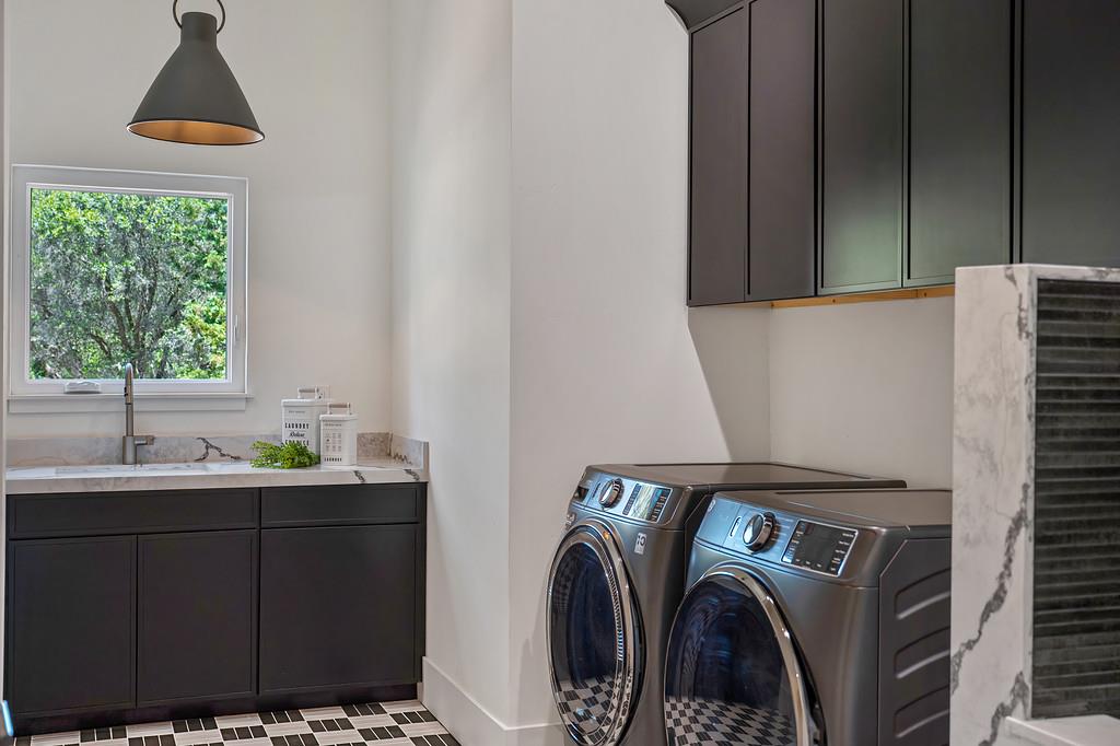 6275 Barcelona Court