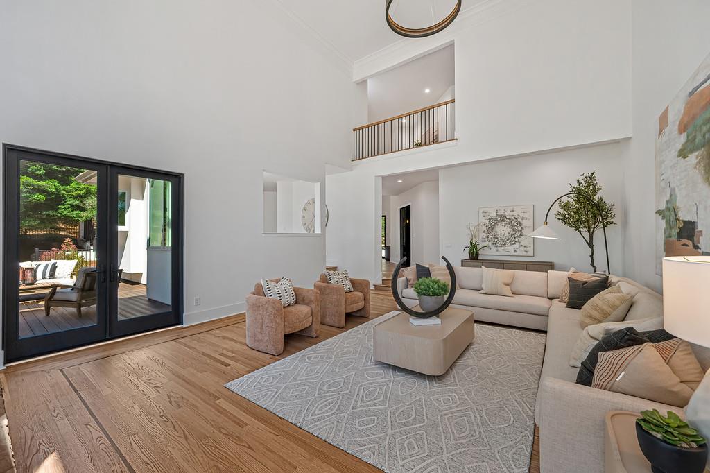 6275 Barcelona Court