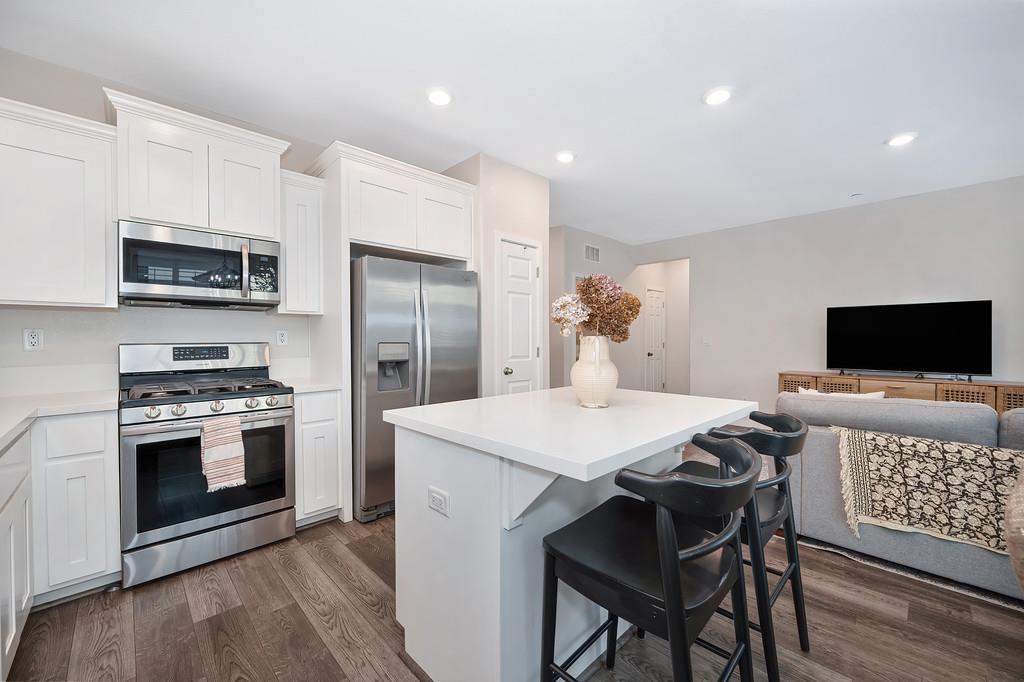 108 Le Bourget Circle