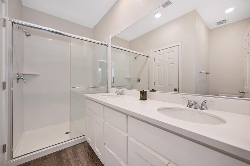 108 Le Bourget Circle