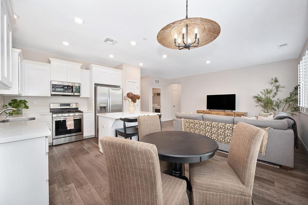 108 Le Bourget Circle