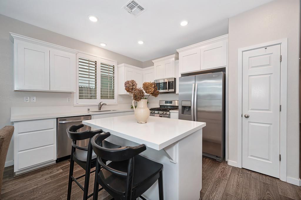 108 Le Bourget Circle