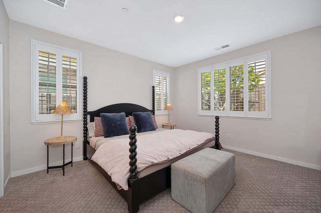 108 Le Bourget Circle